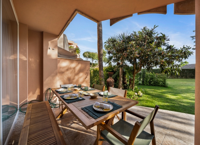 Apartamento Planta Baja en Nueva Andalucía Magna Marbella  - 2