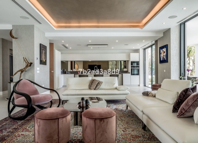 Villa Detached in The Golden Mile Villas en The Golden Mile  - 4