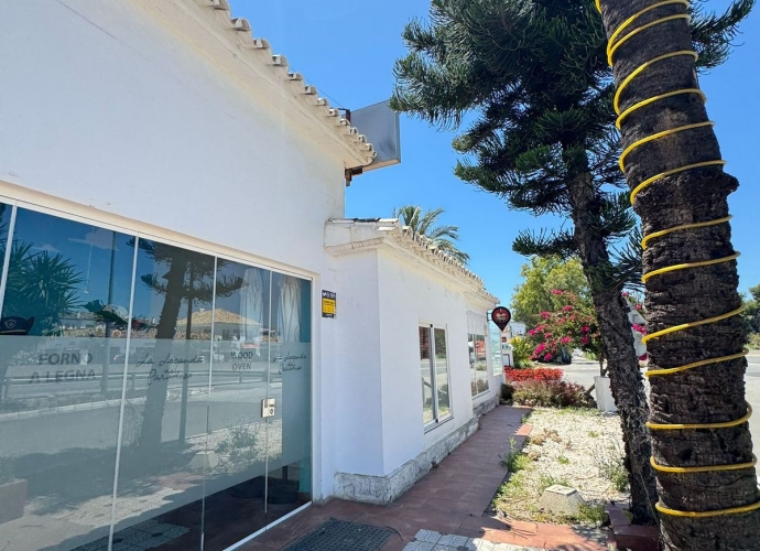 Commercial Restaurant en Estepona - 1