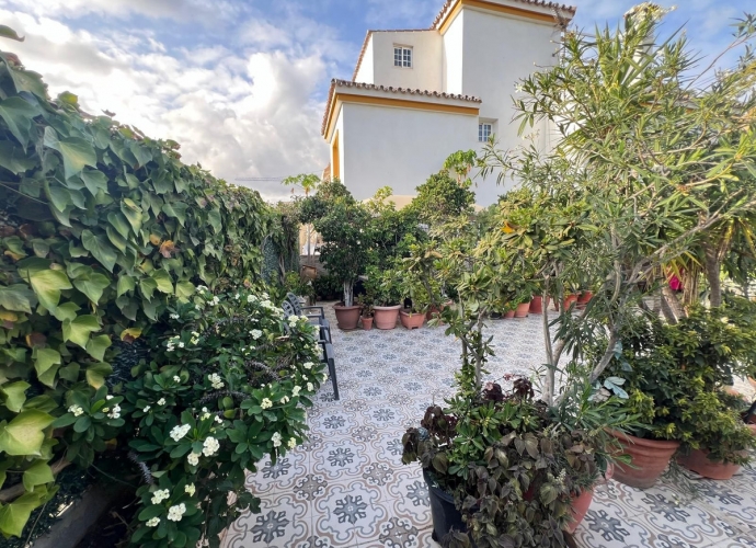Villa Adosada en Estepona - 1