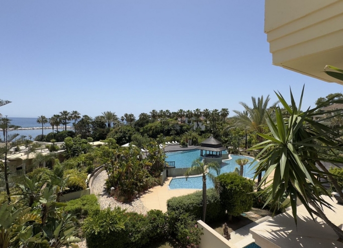 Appartement milieu d’Etage situé à Puerto Banús - 4