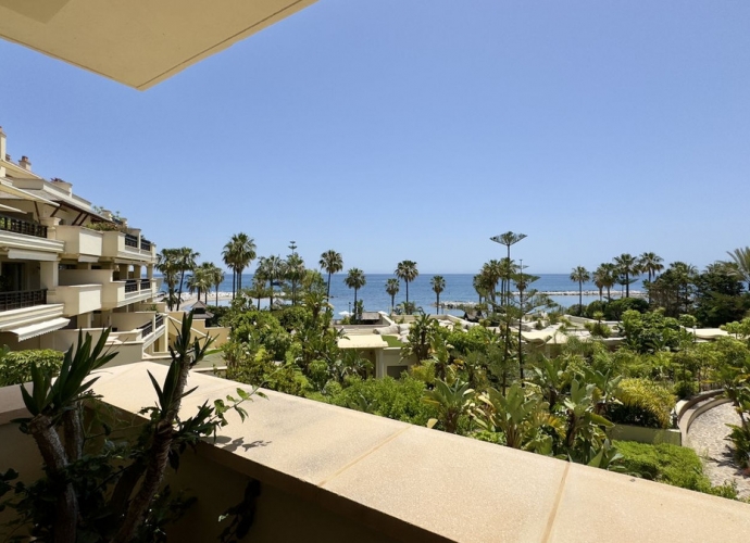 Appartement milieu d’Etage situé à Puerto Banús - 5