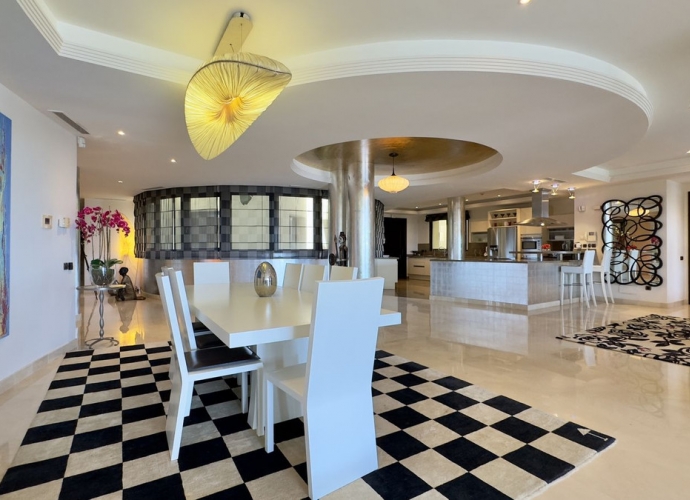 Appartement milieu d’Etage situé à Puerto Banús - 10