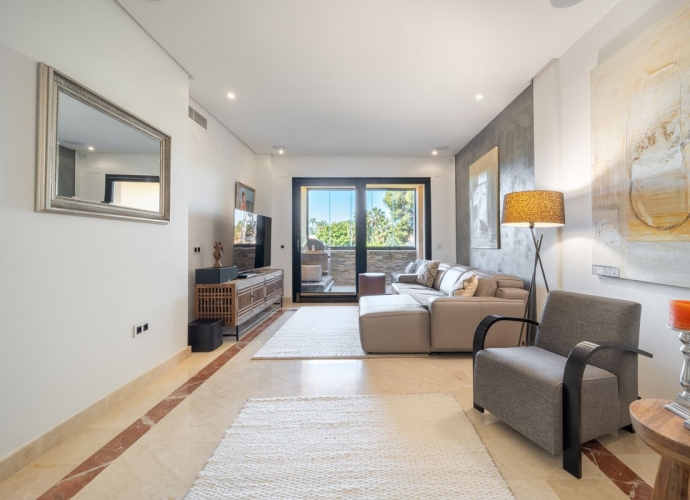 Apartment Middle Floor in Puerto Banús Las Mimosas de Banús  - 4