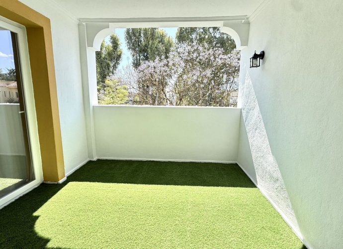 Apartment Middle Floor in Estepona - 5