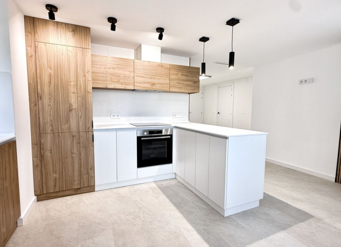 Apartment Middle Floor in Estepona - 8