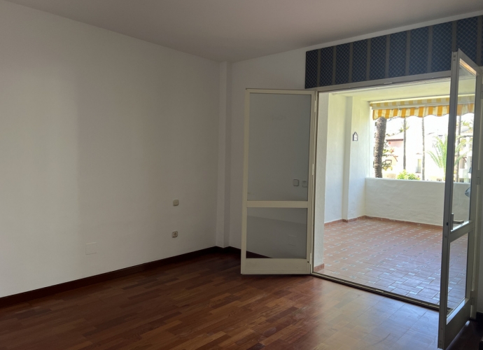 Apartment Middle Floor in San Pedro de Alcántara El Noray  - 7