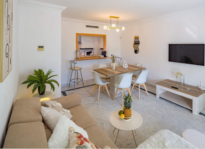 Appartement milieu d’Etage situé à Puerto Banús - 1