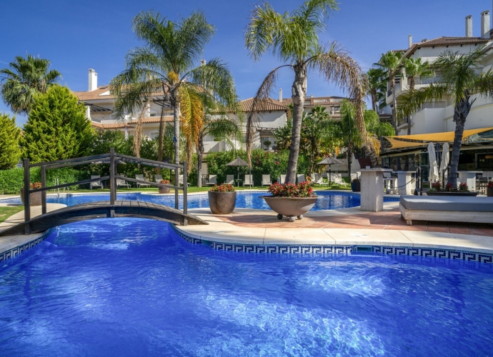Apartamento Planta Baja en Nueva Andalucía Aloha Hill Club  - 2