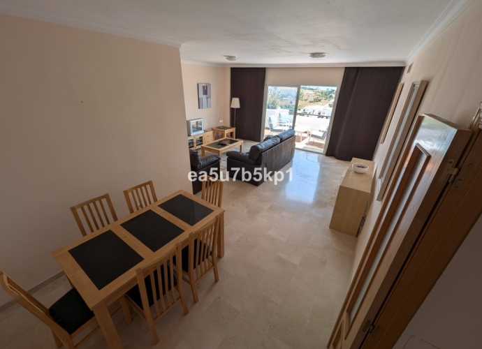 Apartment Middle Floor in Estepona - 5