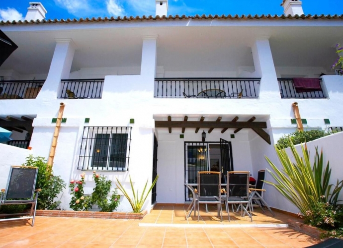 Townhouse Terraced in Nueva Andalucía Los Naranjos  - 3