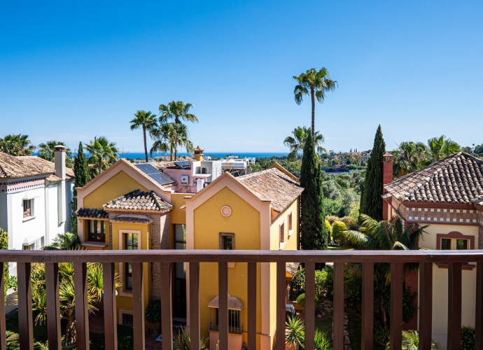 Villa Detached in The Golden Mile - 7