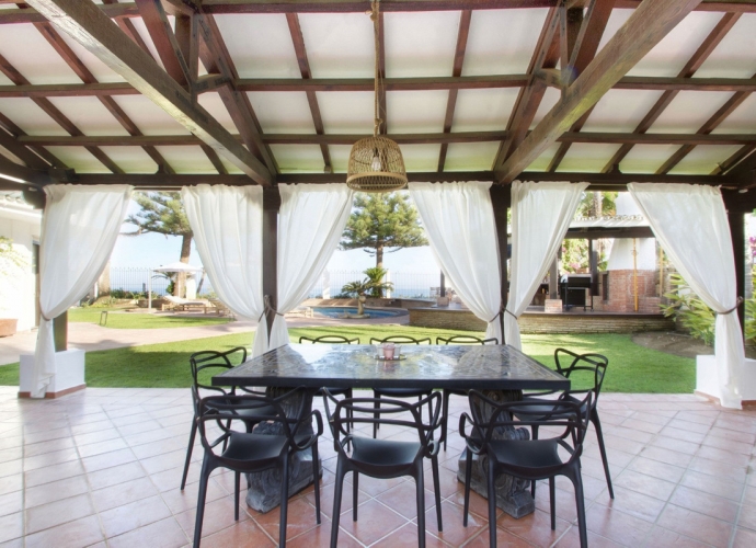 Villa Detached in The Golden Mile - 9