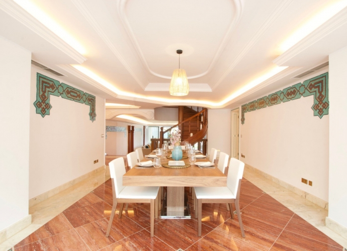 Villa Detached in The Golden Mile - 10