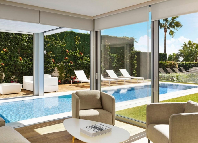 Villa Detached in The Golden Mile - 6