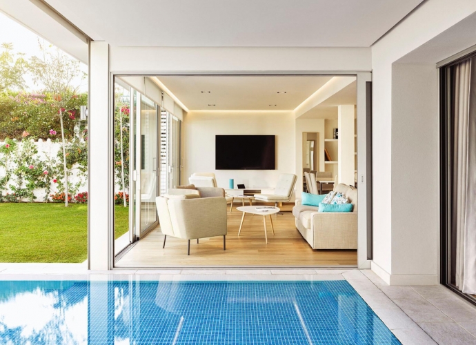 Villa Detached in The Golden Mile - 10