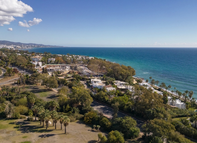 Villa Semi Detached in The Golden Mile - 10