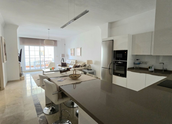 Apartment Middle Floor in Nueva Andalucía River Garden  - 1