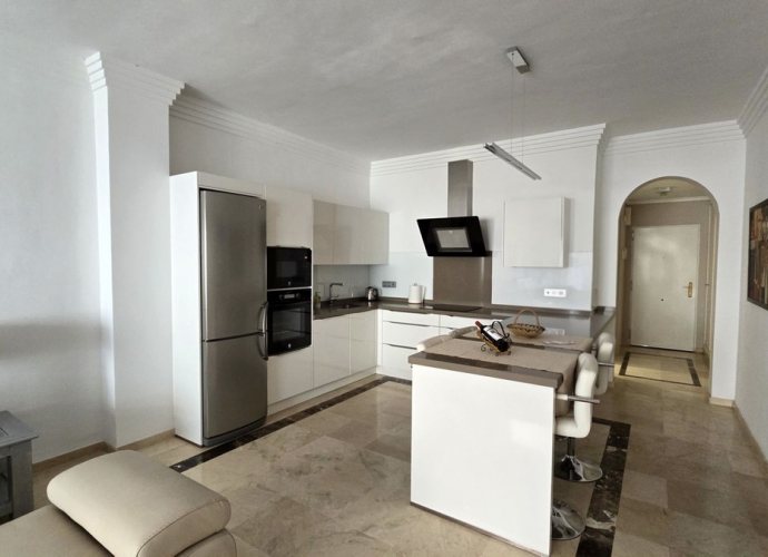Apartment Middle Floor in Nueva Andalucía River Garden  - 4