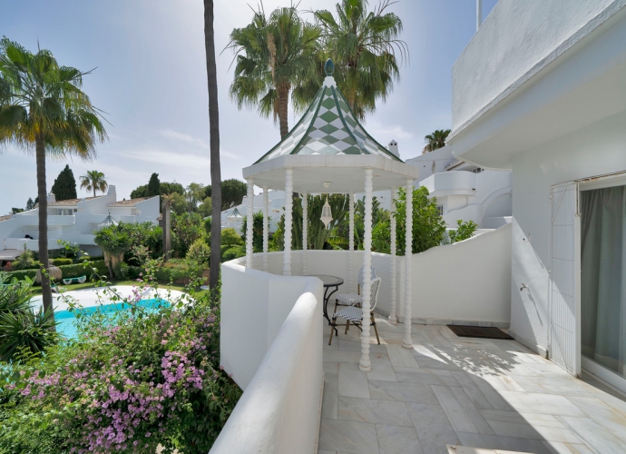 Townhouse Terraced in The Golden Mile - 1