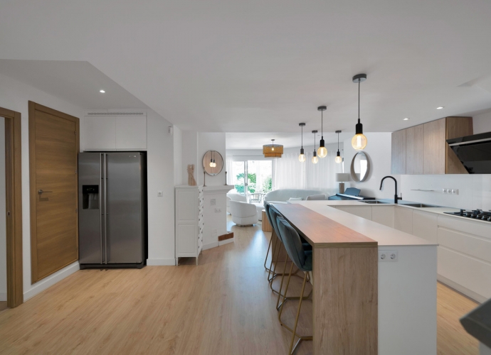 Townhouse Terraced in The Golden Mile - 3