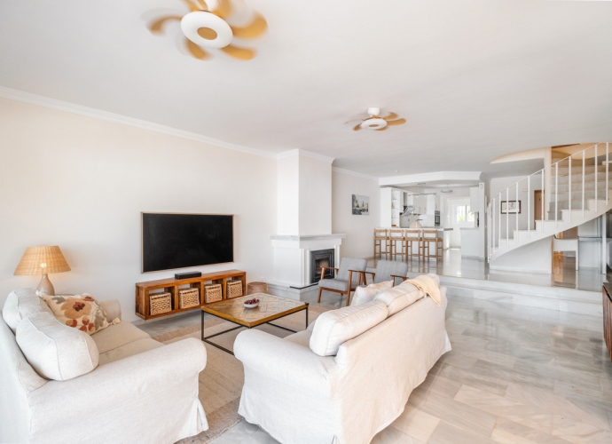 Townhouse Terraced in Aloha - 9