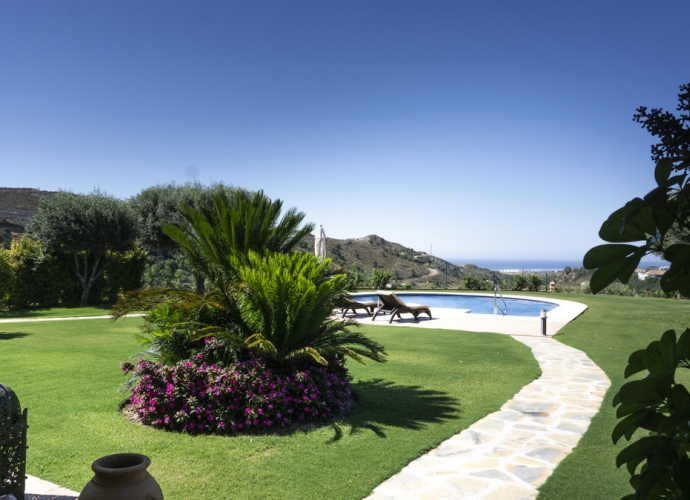 Villa Detached in Benahavís - 4