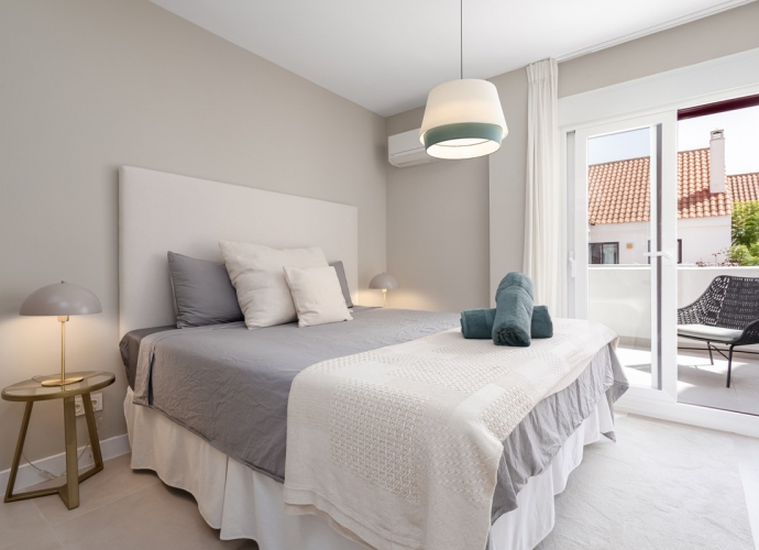 Apartamento Planta Media en Nueva Andalucía La Maestranza  - 9