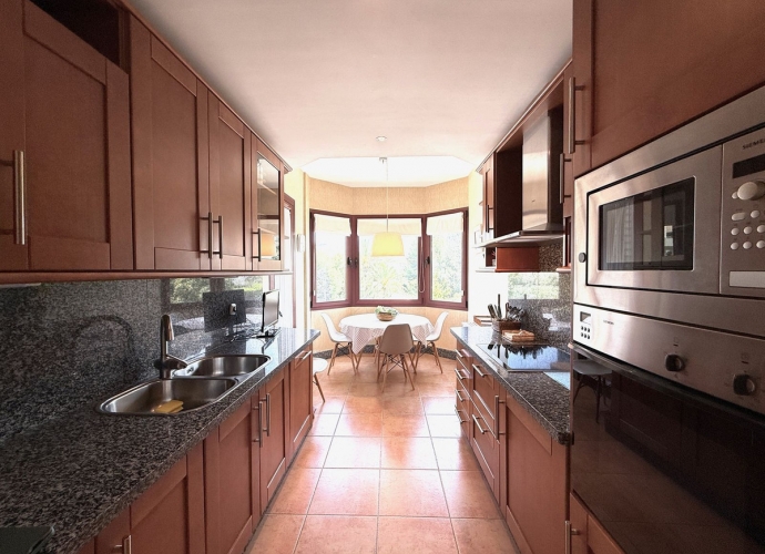 Apartment Middle Floor in Bahía de Marbella Gran Bahía  - 8