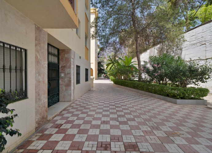 Apartment Middle Floor in Marbella - 6