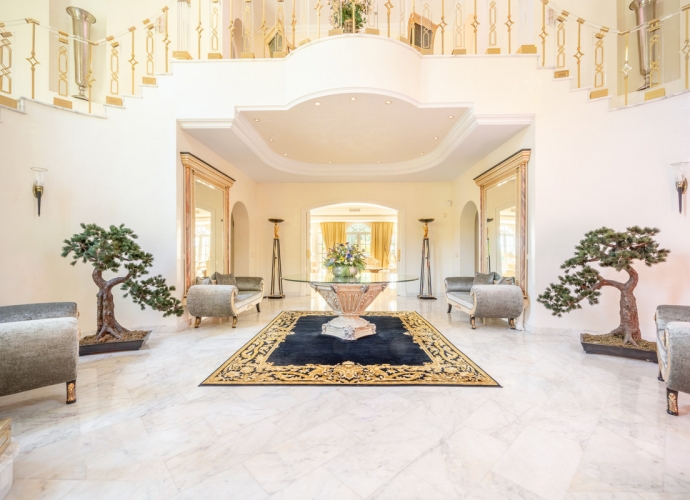 Villa Detached in Sierra Blanca - 2