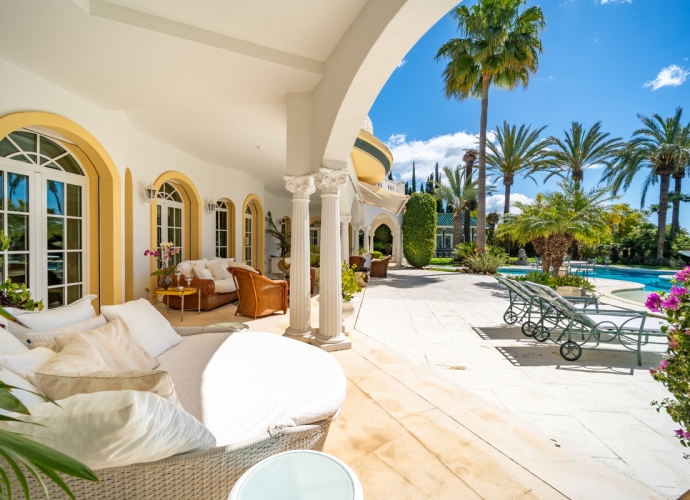 Villa Detached in Sierra Blanca - 3