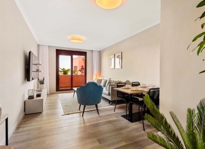 Apartment Middle Floor in Benahavís - 3