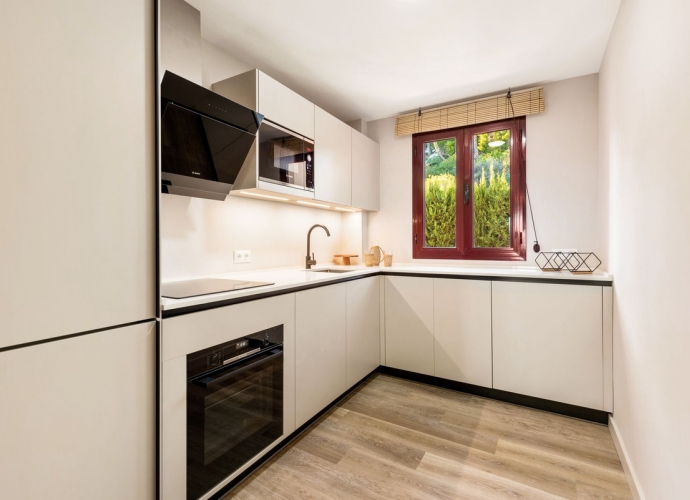 Apartment Middle Floor in Benahavís - 7