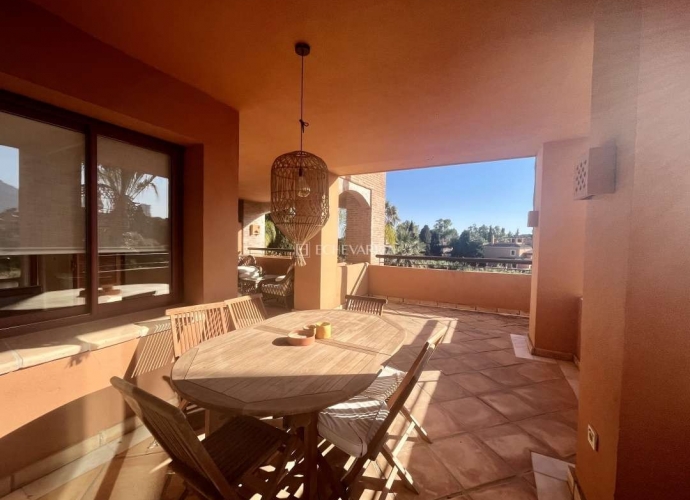 Appartement milieu d’Etage situé à Bahía de Marbella - 1