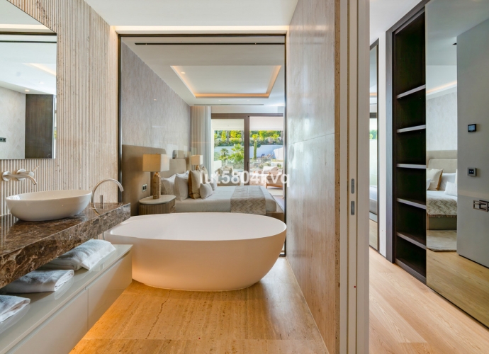 Apartment Ground Floor in The Golden Mile - 5