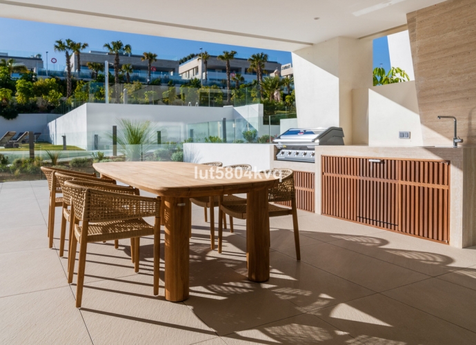 Apartment Ground Floor in The Golden Mile - 7