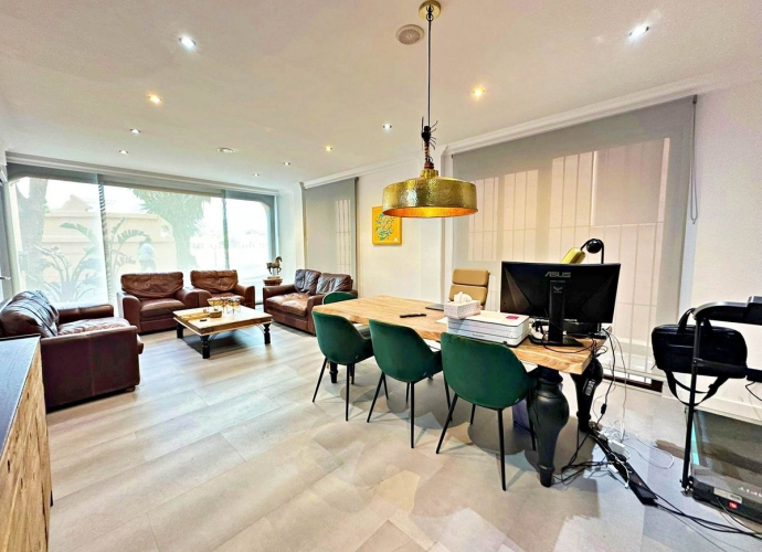 Commercial Office en New Golden Mile - 2