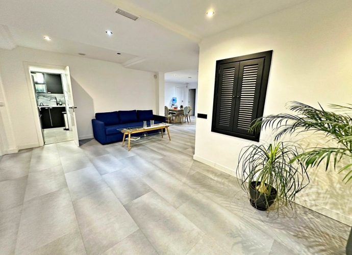 Commercial Office en New Golden Mile - 4