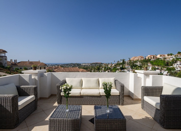 Apartamento Planta Media en Nueva Andalucía - 2