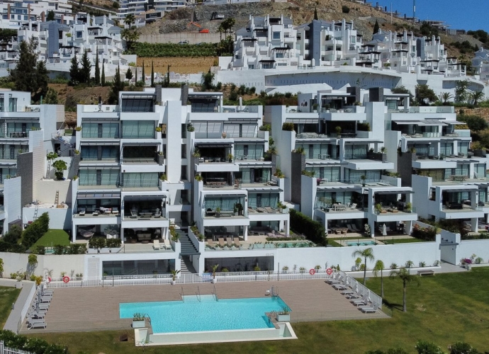 Apartamento Planta Media en Benahavís Apartamentos de Nueva Construcción en Benahavís  - 1
