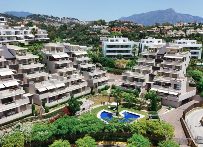 Apartamento Planta Media en Benahavís Apartamentos de Nueva Construcción en Benahavís  - 1