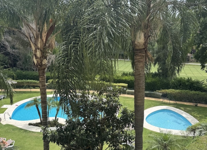Apartamento Planta Media en Guadalmina Alta - 2
