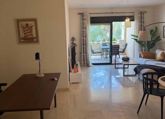 Apartamento Planta Media en Guadalmina Alta - 8