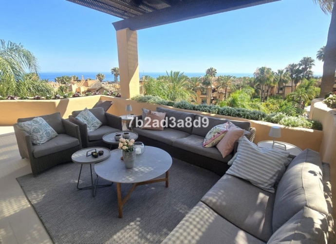 Apartment Penthouse in The Golden Mile - 2