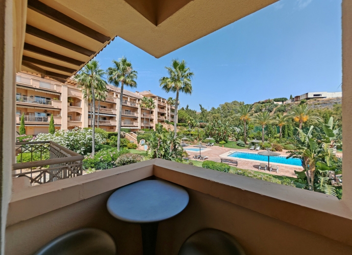 Apartment Penthouse in Río Real Altamira  - 8