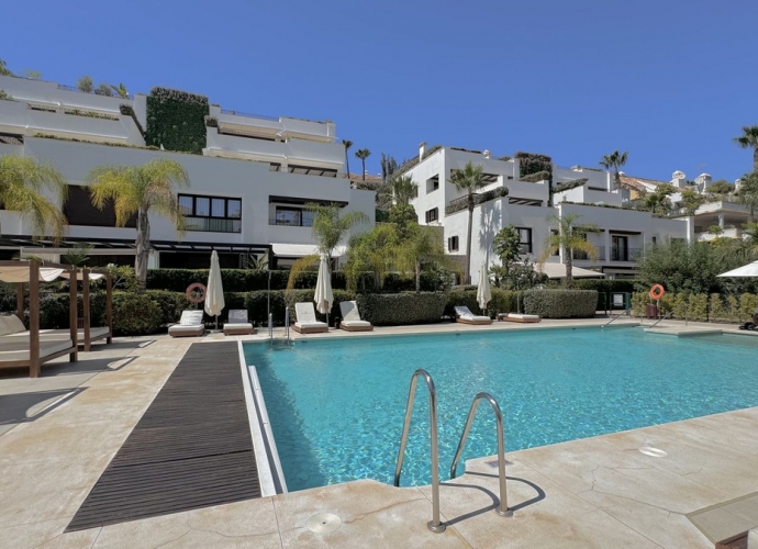 Apartment Ground Floor in The Golden Mile Lomas del Rey  - 1