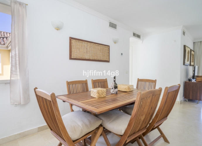 Appartement milieu d’Etage situé à Benahavís - 6
