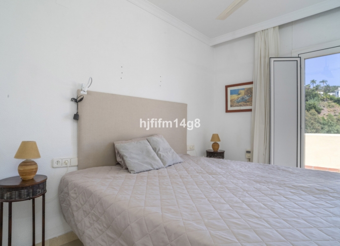 Appartement milieu d’Etage situé à Benahavís - 10