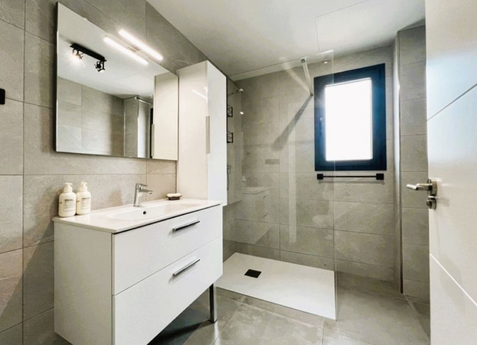 Apartamento Planta Media en Cancelada - 6